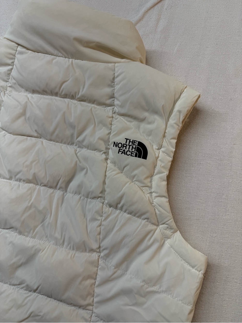The North Face Women's White Quilted Down Vest - Picture 7 of 7